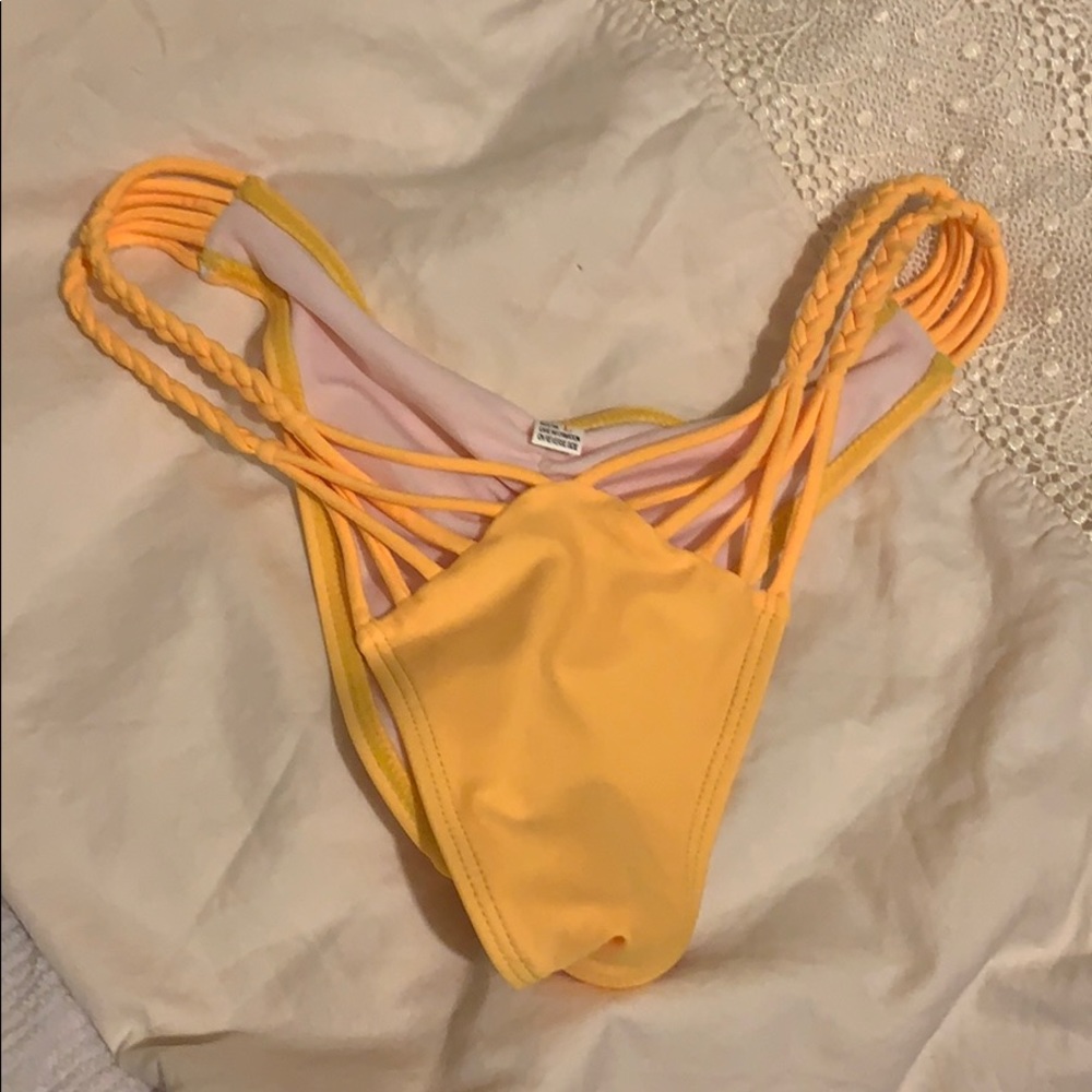 SUPER SEXY BRIGHT YELLOW BIKINI BOTTOM Large
